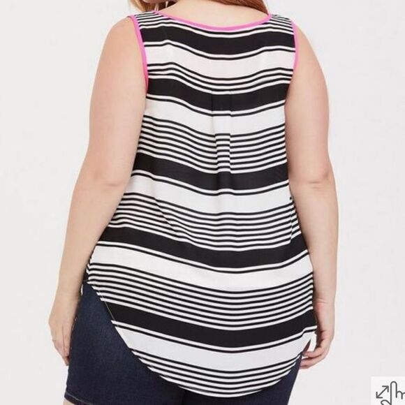 Torrid Striped Pocket Tank Top 3 - Picture 2 of 6